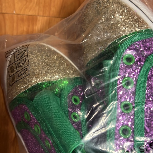 NWOT - Glitters Sneakers in Purple/Gold (Size7) - Picture 7 of 9